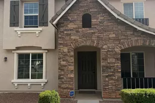 878 S Huish Dr, Gilbert, AZ 85296 - Photo 1