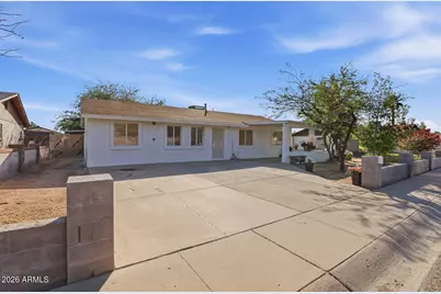 1823 N 48 Avenue, Phoenix, AZ 85035 - Photo 2