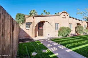 3056 N 32nd St, Phoenix, AZ 85018 - Photo 1