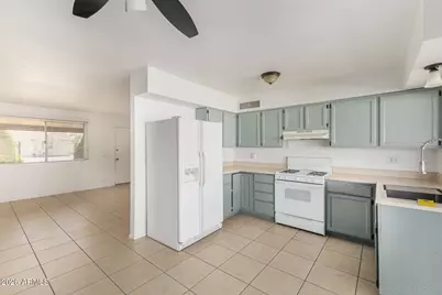 7730 W Orange Drive, Glendale, AZ 85303 - Photo 10