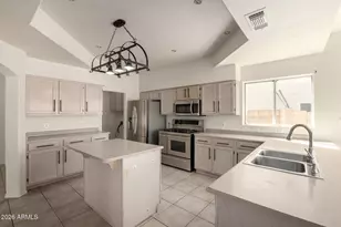 11330 W Rosewood Dr, Avondale, AZ 85392 - Photo 2