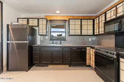 4215 N 105th Avenue, Phoenix, AZ 85037 - Photo 6