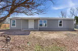 24275 N Cleveland St, Paulden, AZ 86334 - Photo 1