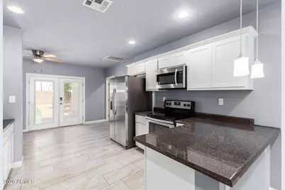 1636 E Whitton Avenue, Phoenix, AZ 85016 - Photo 1