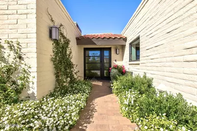 7328 E Tuckey Lane, Scottsdale, AZ 85250 - Photo 1
