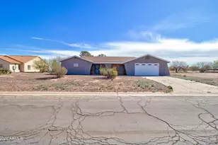 15047 S Moon Valley Rd, Arizona City, AZ 85123 - Photo 1