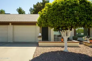 2064 S Farnsworth Dr, Mesa, AZ 85209 - Photo 1