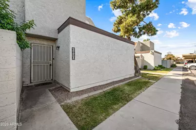 6820 S Snyder Lane, Tempe, AZ 85283 - Photo 1