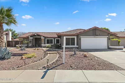 7203 W Bloomfield Road, Peoria, AZ 85381 - Photo 1