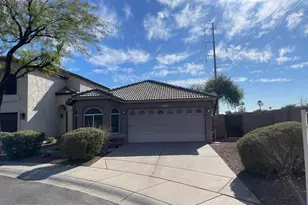 3201 E Kerry Ln, Phoenix, AZ 85050 - Photo 1