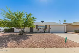11035 W Oakmont Dr, Sun City, AZ 85351 - Photo 1