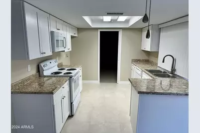 4009 W Navajo Drive, Phoenix, AZ 85051 - Photo 1