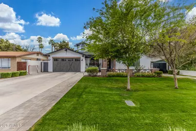 2727 E Turney Avenue, Phoenix, AZ 85016 - Photo 1