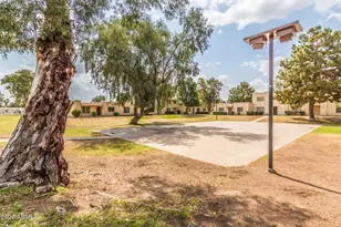 3109 W Harmont Dr, Phoenix, AZ 85051 - Photo 30