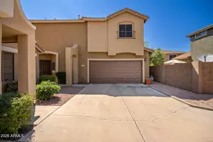 4049 E Melinda Ln, Phoenix, AZ 85050 - Photo 1