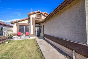 8673 N 112th Ave, Peoria, AZ 85345 - Photo 2