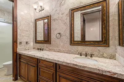 2822 E Constance Way, Phoenix, AZ 85042 - Photo 42