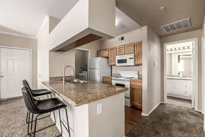 5401 E Van Buren Street #2032, Phoenix, AZ 85008 - Photo 1