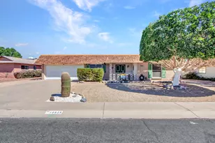 10925 W Roundelay Cir, Sun City, AZ 85351 - Photo 1