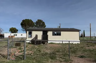 211 E Yuma St, Huachuca City, AZ 85616 - Photo 1