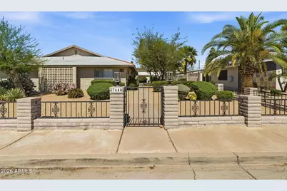 3640 E Montecito Avenue #Apt 2, Phoenix, AZ 85018 - Photo 1