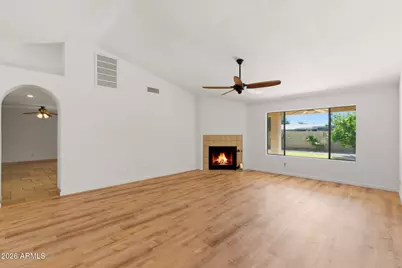 801 E Aire Libre Avenue, Phoenix, AZ 85022 - Photo 1