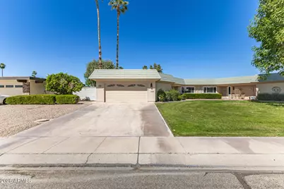 10634 W Hutton Drive, Sun City, AZ 85351 - Photo 1