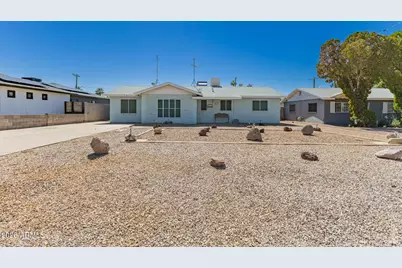 4323 E Hubbell Street, Phoenix, AZ 85008 - Photo 1