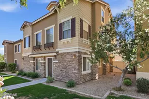 960 W Aspen Way, Gilbert, AZ 85233 - Photo 1