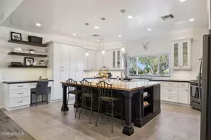 2643 N 58th St, Scottsdale, AZ 85257 - Photo 1