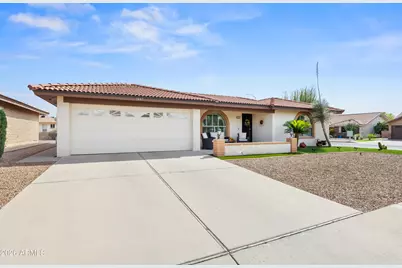 7807 E Medina Avenue, Mesa, AZ 85209 - Photo 1