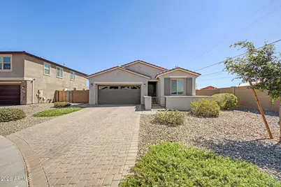 6303 N 67th Lane, Glendale, AZ 85303 - Photo 1