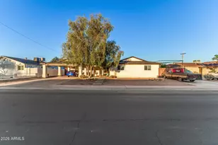 5738 W Pierson St, Phoenix, AZ 85031 - Photo 1