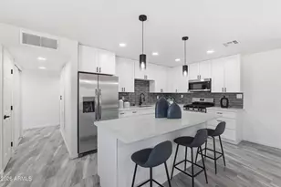 10547 W Sun City Blvd, Sun City, AZ 85351 - Photo 1