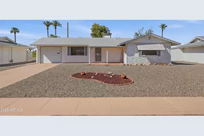 10426 W Sun City Boulevard, Sun City, AZ 85351 - Photo 1