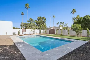 11049 N 44th St, Phoenix, AZ 85028 - Photo 1