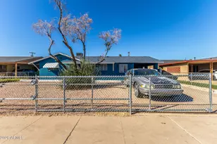 2344 E School Dr, Phoenix, AZ 85040 - Photo 1