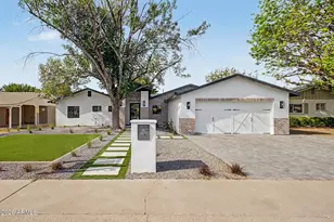 5438 E Avalon Dr, Phoenix, AZ 85018 - Photo 1