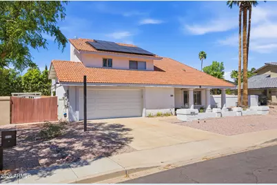 8542 N Farview Drive, Scottsdale, AZ 85258 - Photo 1