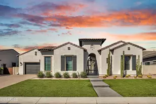 7126 S Portland Ave, Gilbert, AZ 85298 - Photo 1