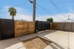1933 E Monroe St, Phoenix, AZ 85034 - Photo 12