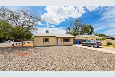 1239 E Highland Avenue #A, Phoenix, AZ 85014 - Photo 1