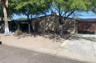 112 E Villa Theresa Dr, Phoenix, AZ 85022 - Photo 1