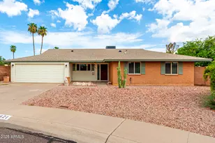11621 N 39th St, Phoenix, AZ 85028 - Photo 1
