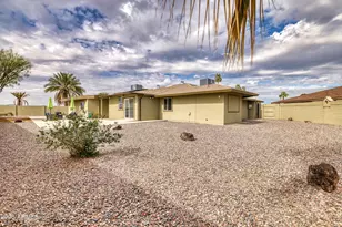 11093 W Frontier Dr, Sun City, AZ 85351 - Photo 18