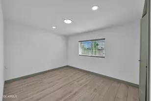 11093 W Frontier Dr, Sun City, AZ 85351 - Photo 14