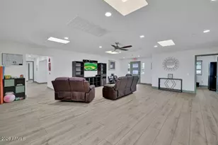 11093 W Frontier Dr, Sun City, AZ 85351 - Photo 2
