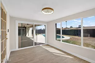 8531 W Vale Dr, Phoenix, AZ 85037 - Photo 28