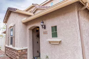 2162 W Scully Dr, Phoenix, AZ 85023 - Photo 1