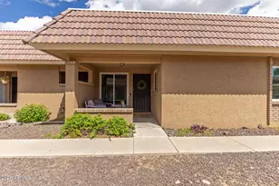 409 W Blackhawk Dr, Phoenix, AZ 85027 - Photo 1